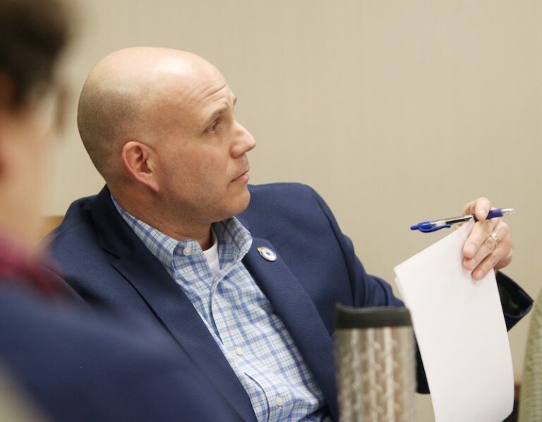 Council Unanimously Approves Police Oversight Study Group; Split Vote Removes Mayor as Chair